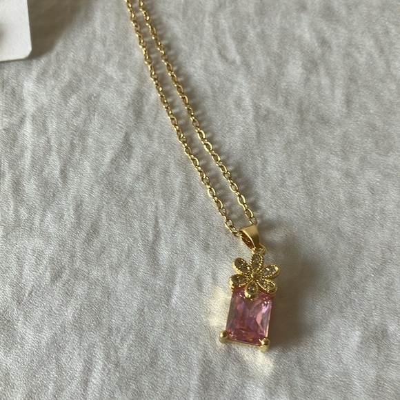 Unbranded: Gold tone Pink Gem with Daisy Rhinestone earrings & necklace - Picture 4 of 12